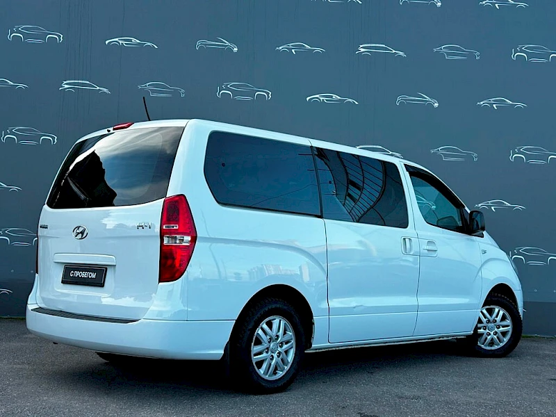 Hyundai H-1